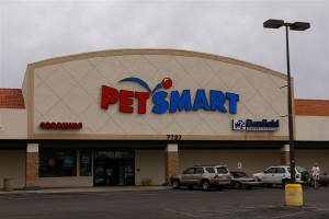 PetsMartat7727E.Broadway006.jpg